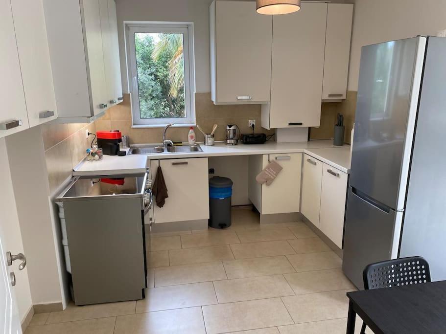 Classy 3Br With 2 Bathrooms Apartment In Marousi Atenas Exterior foto